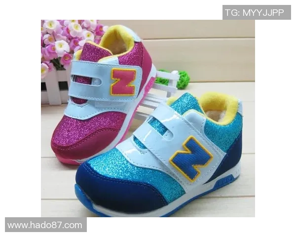 中国足球明星常穿的运动鞋品牌与款式大揭秘分析